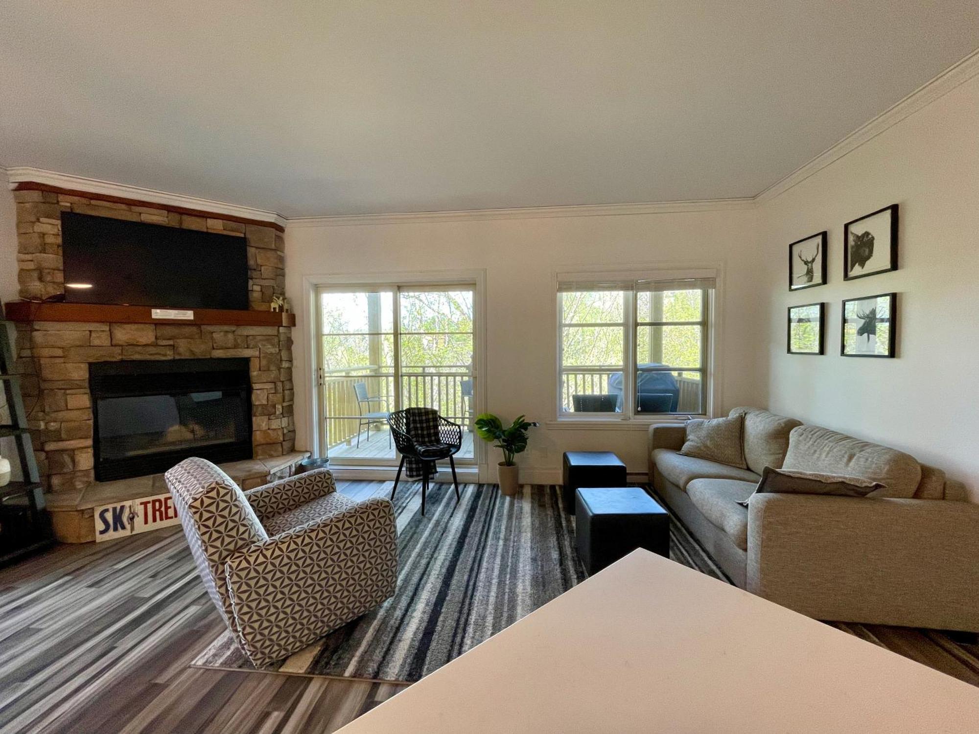 Le Plateau East By Tremblant Vacations Apartment Mont-Tremblant Ngoại thất bức ảnh